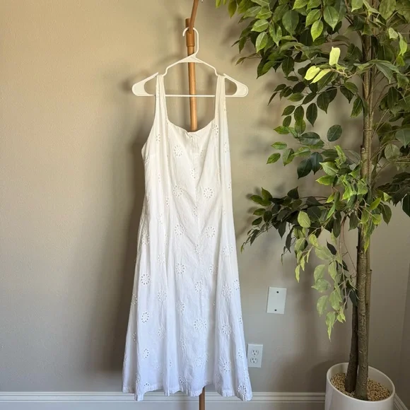 Free Assembly White Eyelet Panel 100% Cotton Midi Dress Women’s Size XL - Picture 2 of 6